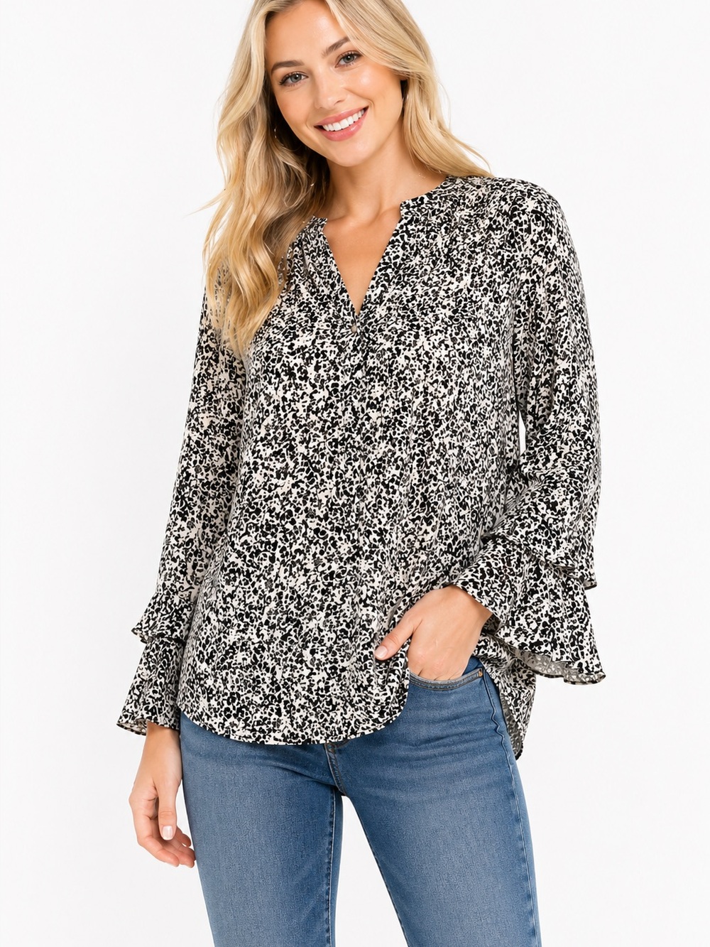 EUC‎ Vince Camuto Size Small Women's Black, Gray and White Patterned Top